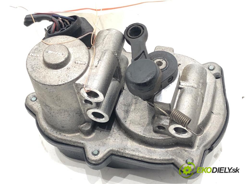 AUDI A6 C6 Avant (4F5) 2004 - 2011    2.0 TDI 100 kW [136 KM] olej napędowy 2005 - 2011  nastavovač svod, potrubí 03L129086 V120 (Ostatní)