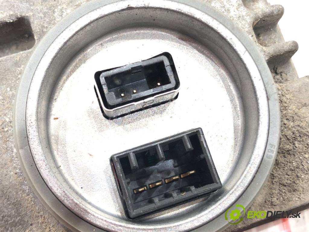 AUDI A6 C6 Avant (4F5) 2004 - 2011    2.0 TDI 100 kW [136 KM] olej napędowy 2005 - 2011  Menič XENON 8K0941597C (Riadiace jednotky xenónu)