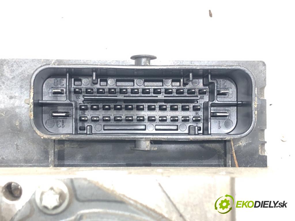 AUDI A6 C6 Avant (4F5) 2004 - 2011    2.0 TDI 100 kW [136 KM] olej napędowy 2005 - 2011  Pumpa ABS 4F0614517BF (Pumpy ABS)