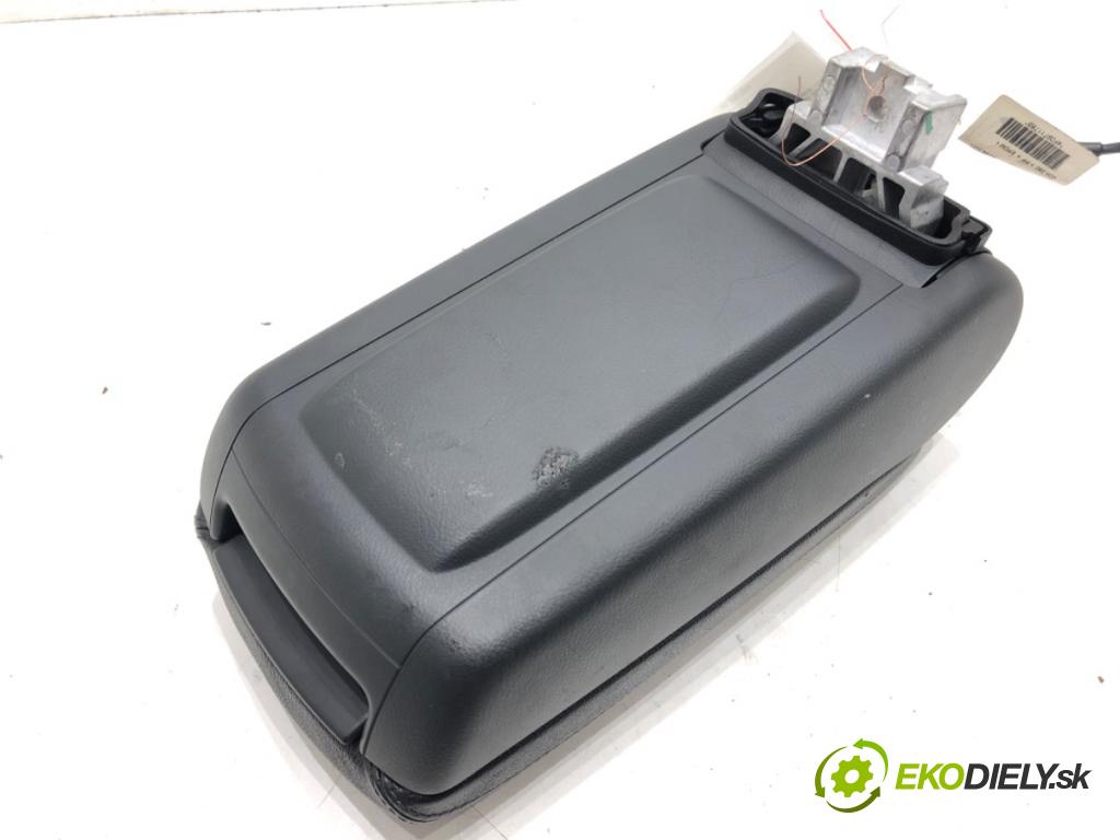 AUDI A6 C6 Avant (4F5) 2004 - 2011    2.0 TDI 100 kW [136 KM] olej napędowy 2005 - 2011  Lakťová opierka 4F0971178B (Lakťové opierky)