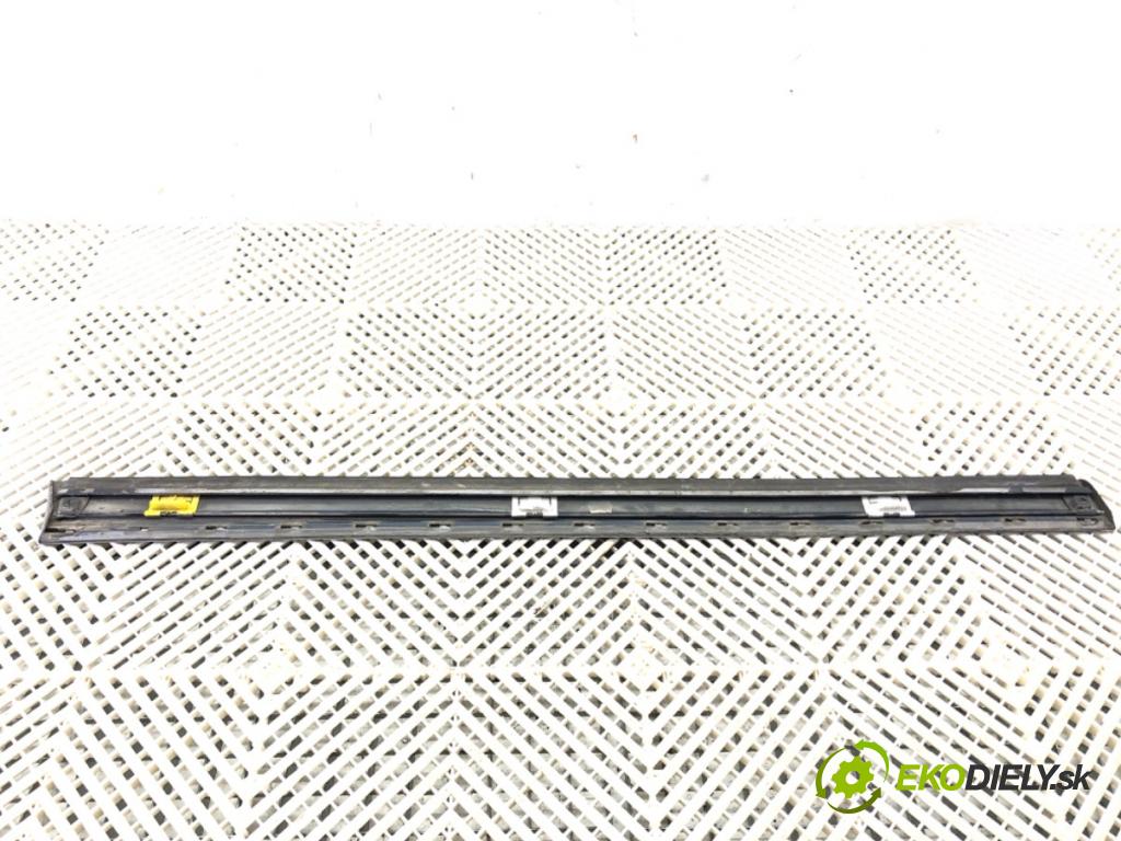 AUDI A6 C6 Avant (4F5) 2004 - 2011    2.0 TDI 100 kW [136 KM] olej napędowy 2005 - 2011  lišta dveře pravý přední část 4F0853960J