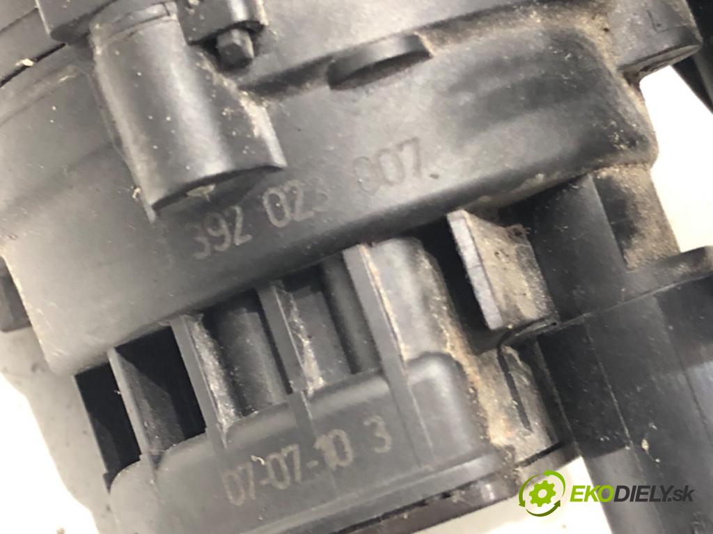 AUDI A6 C6 Avant (4F5) 2004 - 2011    2.0 TDI 100 kW [136 KM] olej napędowy 2005 - 2011  Magnetický ventil vody 0392023007 (Ostatné)