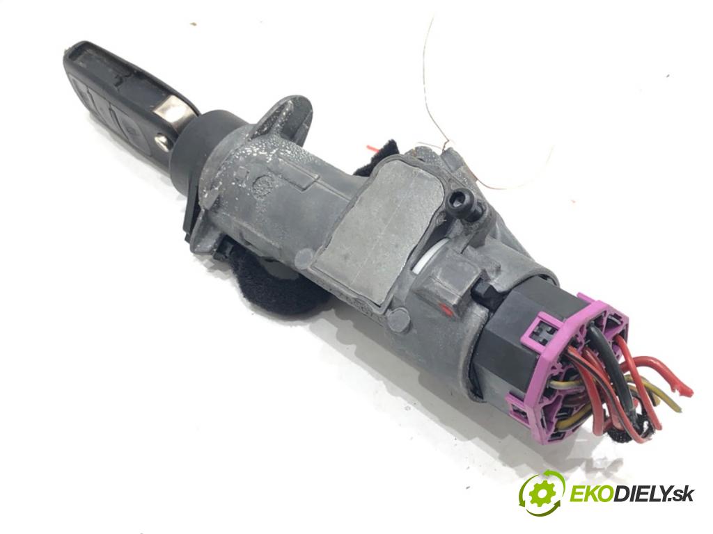 SKODA SUPERB I (3U4) 2001 - 2008    2.8 V6 142 kW [193 KM] benzyna 2001 - 2008  spinačka 4B0905851 (Spínacie skrinky a kľúče)