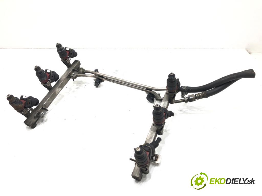 SKODA SUPERB I (3U4) 2001 - 2008    2.8 V6 142 kW [193 KM] benzyna 2001 - 2008  Lišta vstrekovacia 078133681AJ (Vstrekovacie lišty)