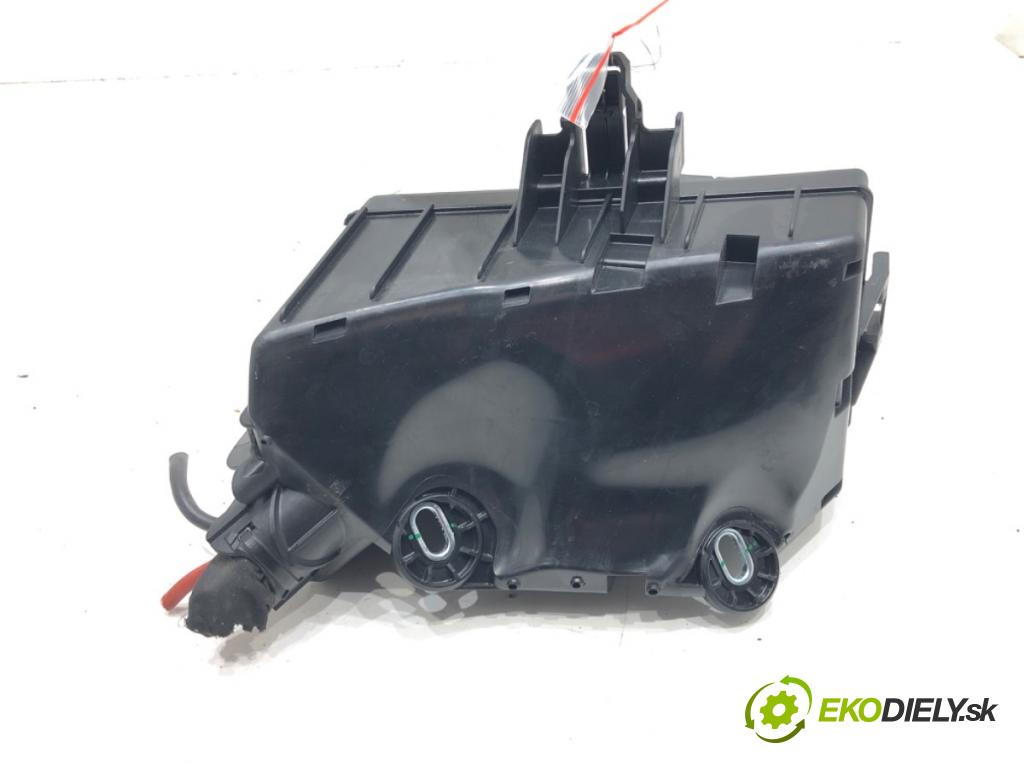 SEAT ATECA (KH7, KHP) 2016 - 2022    1.4 TSI 110 kW [150 KM] benzyna 2016 - 2022  skříňka poistková 5Q0937125G (Pojistkové skříňky)