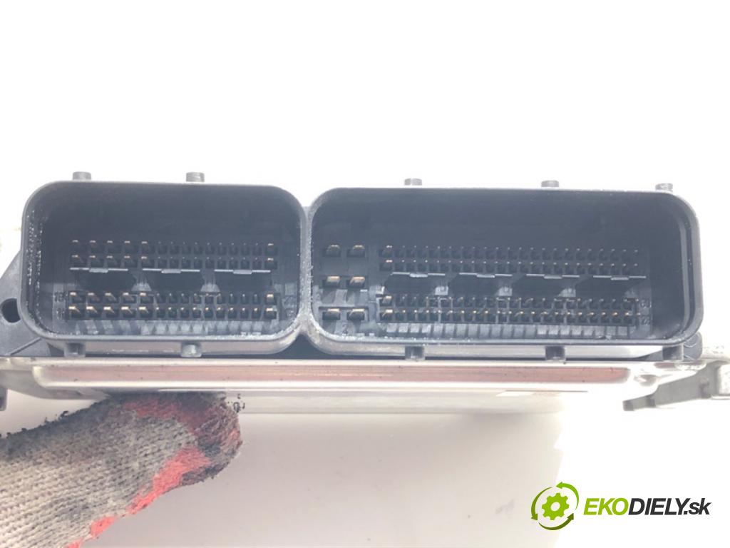 FIAT DOBLO Nadwozie pełne/minivan (223_) 2000 - 2022    1.9 JTD 77 kW [105 KM] olej napędowy 2003 - 2022  riadiaca jednotka Motor 51798819 (Riadiace jednotky)