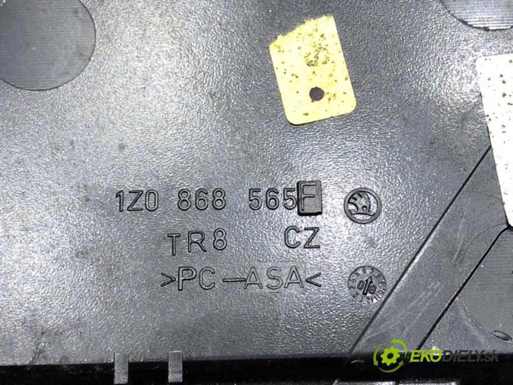 SKODA FABIA I (6Y2) 1999 - 2008    ---  Priehradka, kastlík na skla čierna farba 1Z0868565F