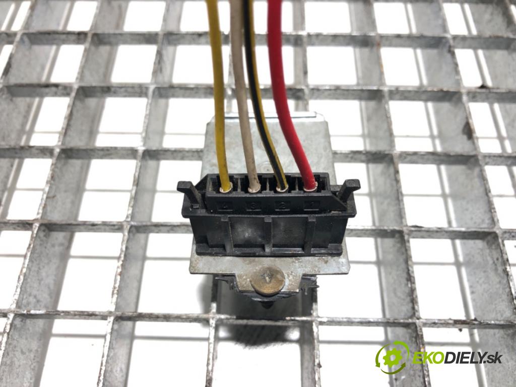 VW TRANSPORTER IV Autobus (70B, 70C, 7DB, 7DK, 70J, 70K, 7DC, 7 1990 - 2004    1.9 TD 50 kW [68 KM] olej napędowy 1992 - 2003  odpor rezistor topení vzduchu 701959263 (Odpory topení)