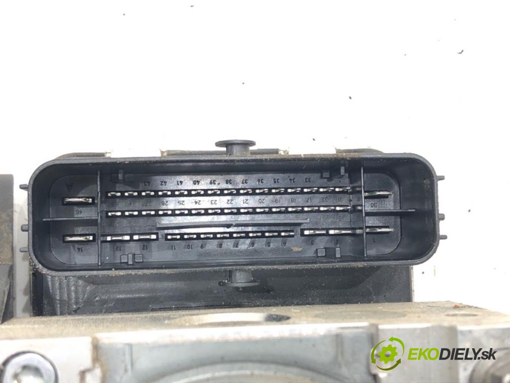 VW GOLF VII Variant (BA5, BV5) 2013 - 2022    1.5 TSI 110 kW [150 KM] benzyna 2017 - 2022  Pumpa ABS 5Q0614517EF (Pumpy ABS)