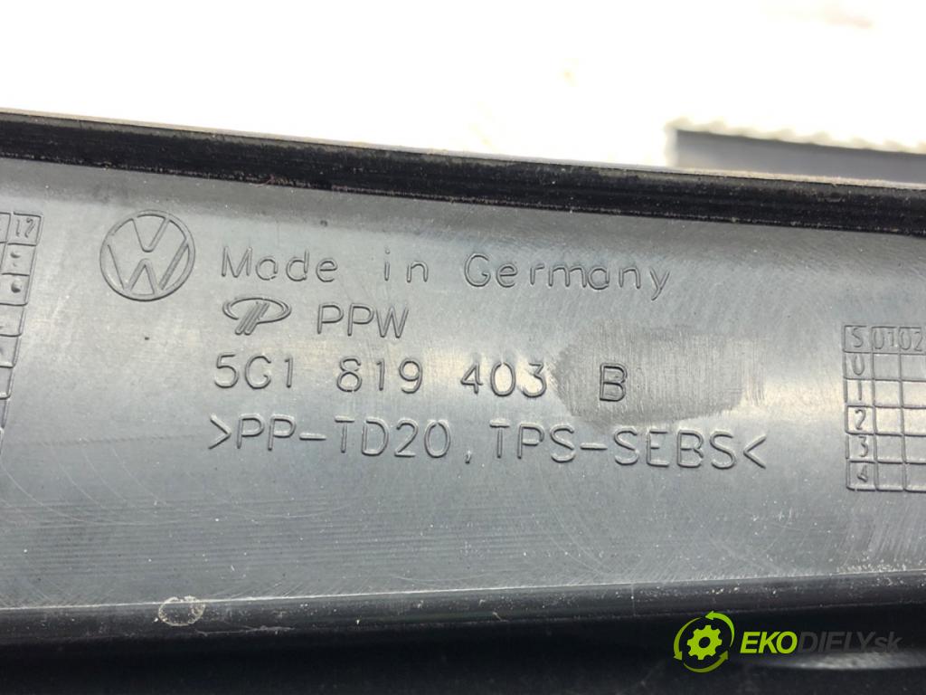 VW GOLF VII Variant (BA5, BV5) 2013 - 2022    1.5 TSI 110 kW [150 KM] benzyna 2017 - 2022  Torpédo, plast pod čelné okno  (Torpéda)