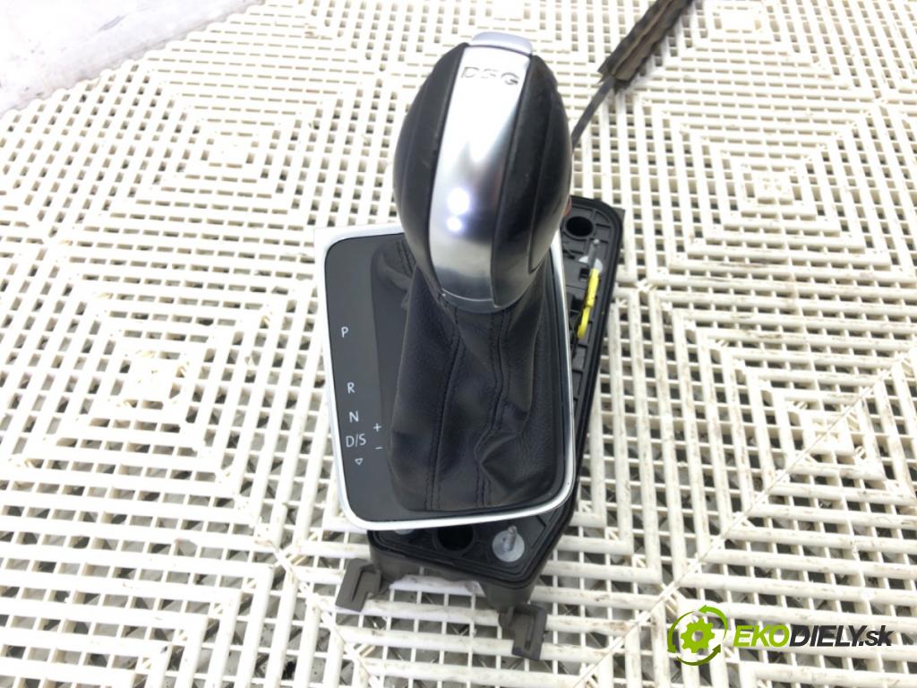 VW GOLF VII Variant (BA5, BV5) 2013 - 2022    1.5 TSI 110 kW [150 KM] benzyna 2017 - 2022  Kulisa 5Q1713025AR (Rýchlostné páky / kulisy)