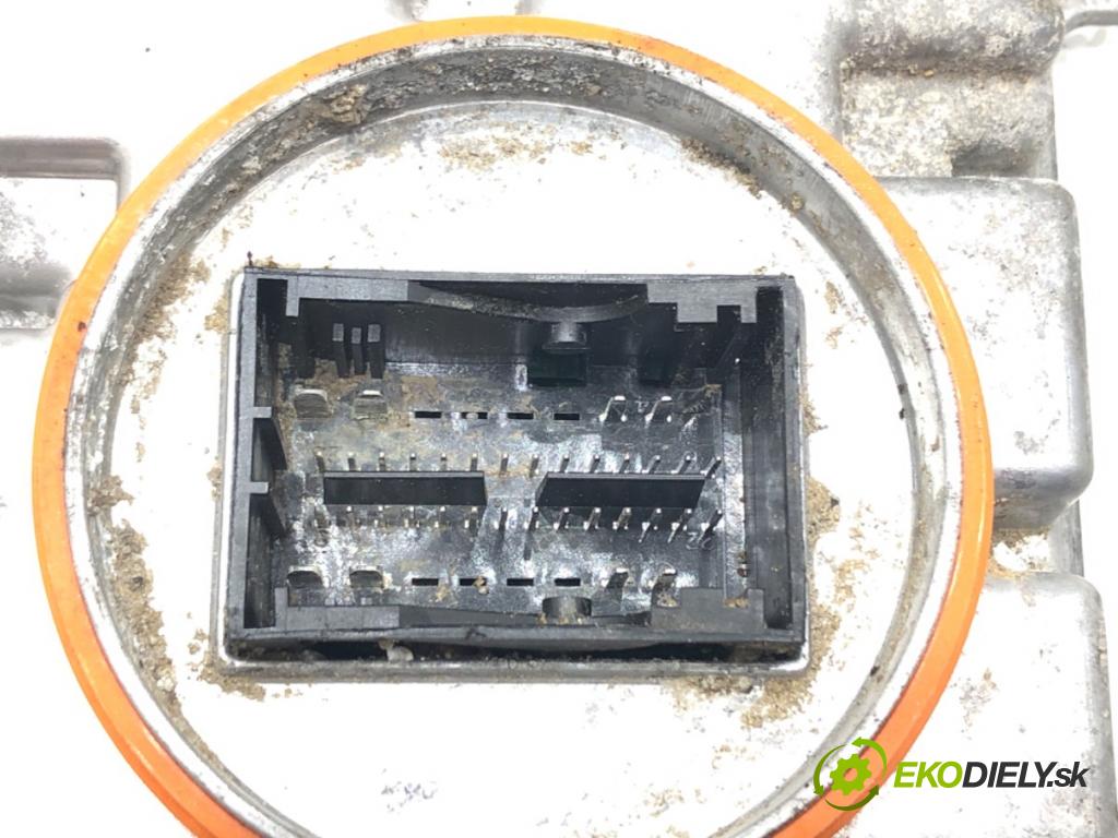 VW GOLF VII Variant (BA5, BV5) 2013 - 2022    1.5 TSI 110 kW [150 KM] benzyna 2017 - 2022  Menič XENON 7P5941572AG (Riadiace jednotky xenónu)