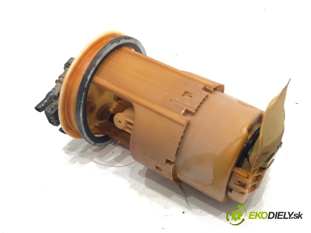MITSUBISHI OUTLANDER I (CU_W) 2001 - 2008    2.4 108 kW [147 KM] benzyna 2002 - 2003  pumpa paliva MR978015
