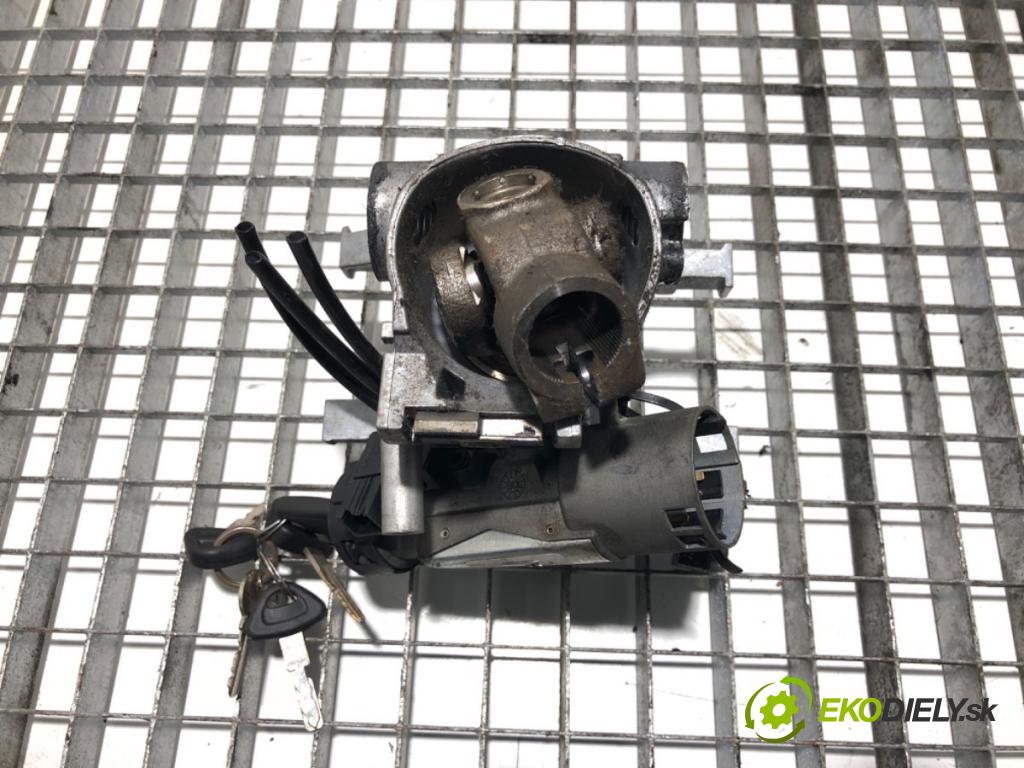 SCANIA 4 - series 1995 - 2008    124 /G420  spinačka 1421785 (Spínacie skrinky a kľúče)