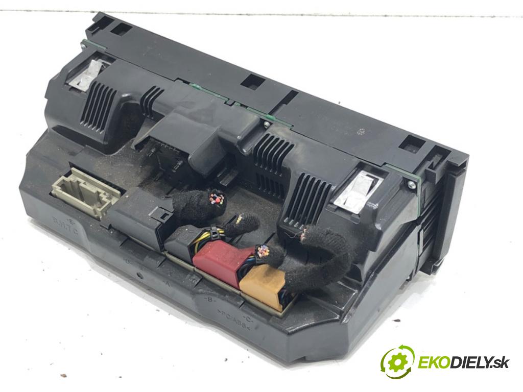 AUDI A6 C6 Avant (4F5) 2004 - 2011    2.0 TDI 103 kW [140 KM] olej napędowy 2005 - 2008  Panel ovládania kúrenia 4F1820043AF (Prepínače, spínače, tlačidlá a ovládače kúrenia)