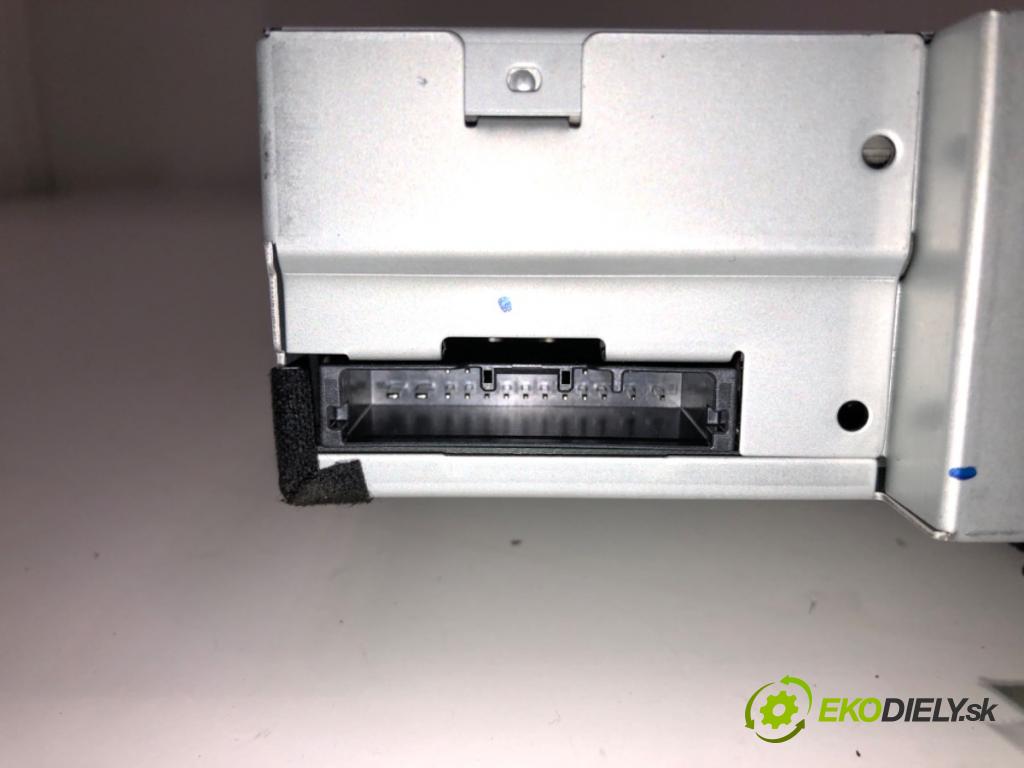 MAZDA 2 (DL, DJ) 2014 - 2022    1.5 SKYACTIV-G (DJLFS) 85 kW [115 KM] benzyna 2014 - 2022  RADIO DA6C669G0E (Audio zariadenia)