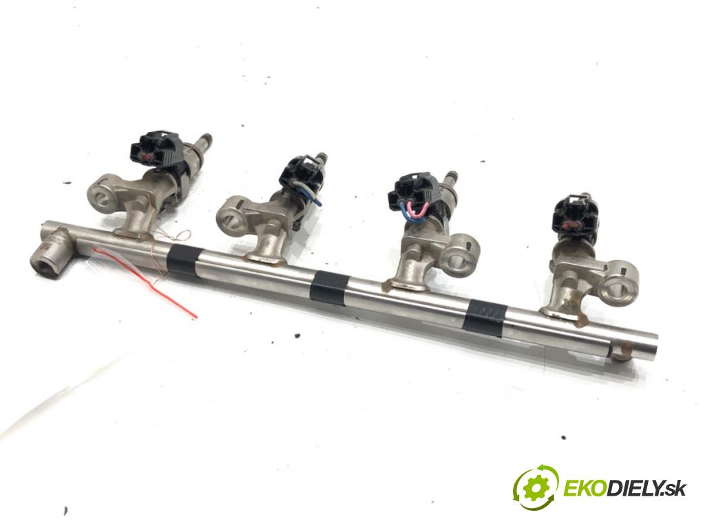 MAZDA 2 (DL, DJ) 2014 - 2022    1.5 SKYACTIV-G (DJLFS) 85 kW [115 KM] benzyna 2014 - 2022  Lišta vstrekovacia P51313250 (Vstrekovacie lišty)