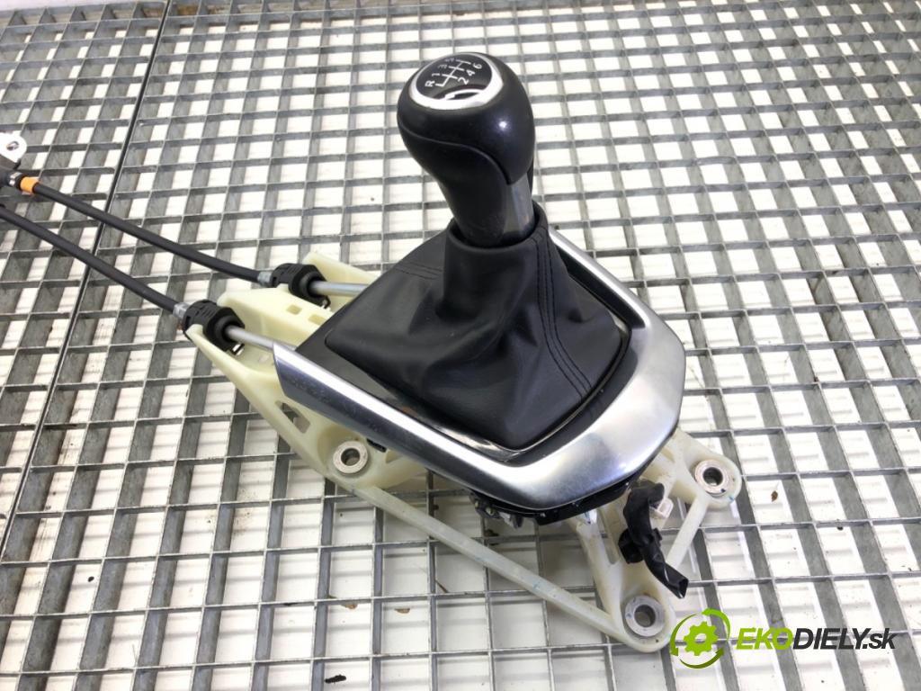 MAZDA 2 (DL, DJ) 2014 - 2022    1.5 SKYACTIV-G (DJLFS) 85 kW [115 KM] benzyna 2014 - 2022  Kulisa DA7H-46-100 (Rýchlostné páky / kulisy)