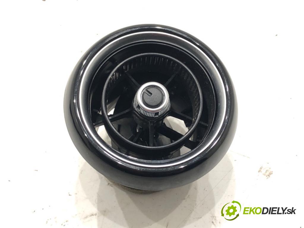 MAZDA 2 (DL, DJ) 2014 - 2022    1.5 SKYACTIV-G (DJLFS) 85 kW [115 KM] benzyna 2014 - 2022  Mriežky kúrenia predný D09W64730 D09W64930