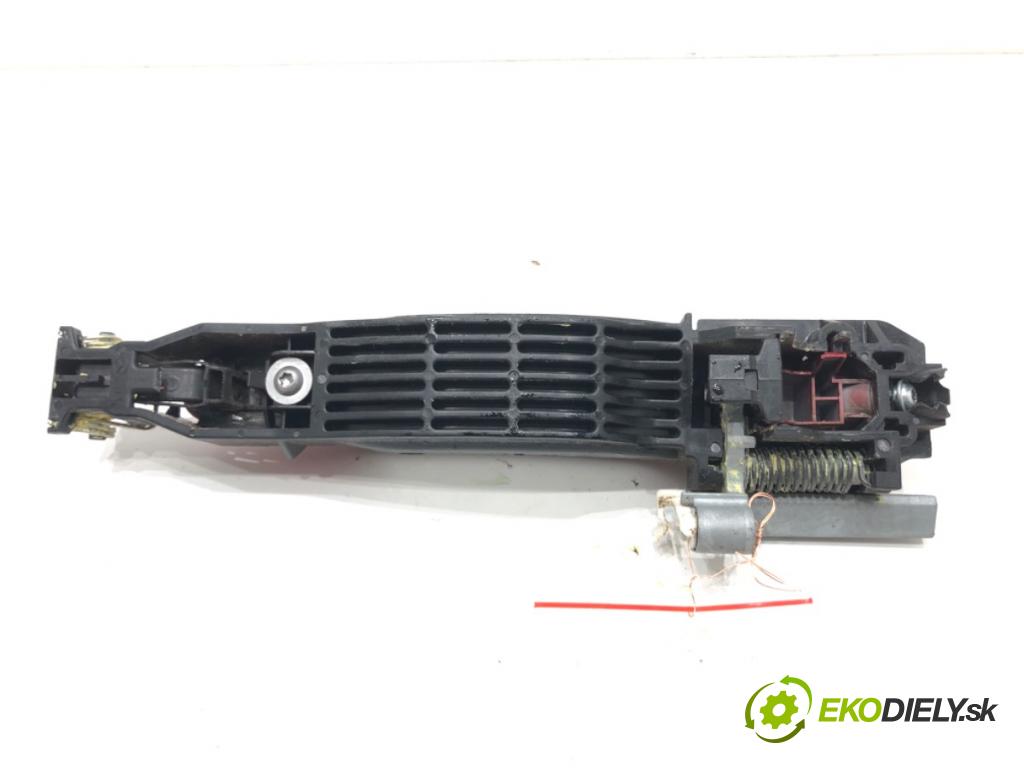 MAZDA 2 (DL, DJ) 2014 - 2022    1.5 SKYACTIV-G (DJLFS) 85 kW [115 KM] benzyna 2014 - 2022  Kľučka vonkajšia ľavy zad