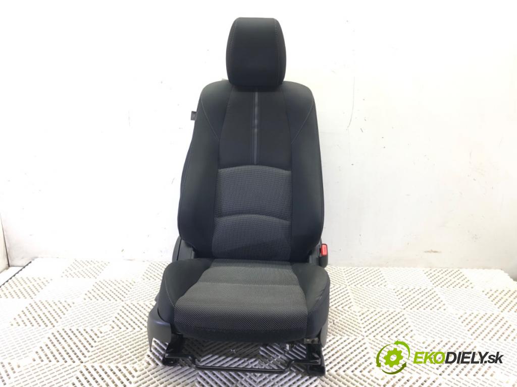 MAZDA 2 (DL, DJ) 2014 - 2022    1.5 SKYACTIV-G (DJLFS) 85 kW [115 KM] benzyna 2014 - 2022  Sedadlo pravy predný 