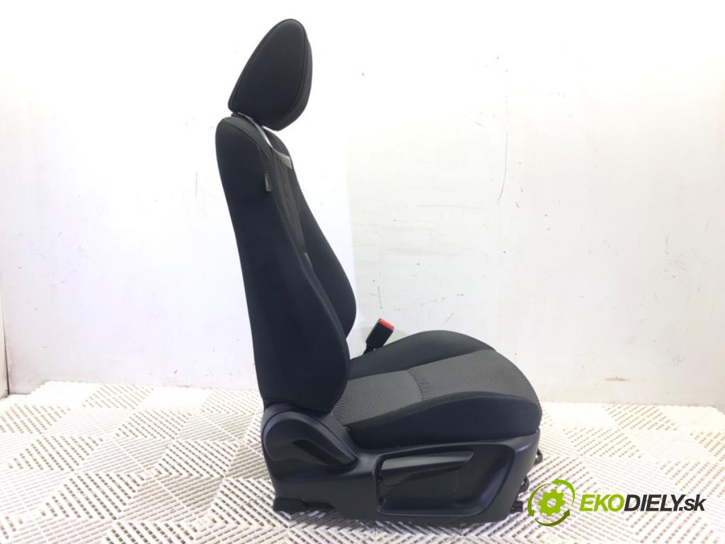 MAZDA 2 (DL, DJ) 2014 - 2022    1.5 SKYACTIV-G (DJLFS) 85 kW [115 KM] benzyna 2014 - 2022  Sedadlo pravy predný