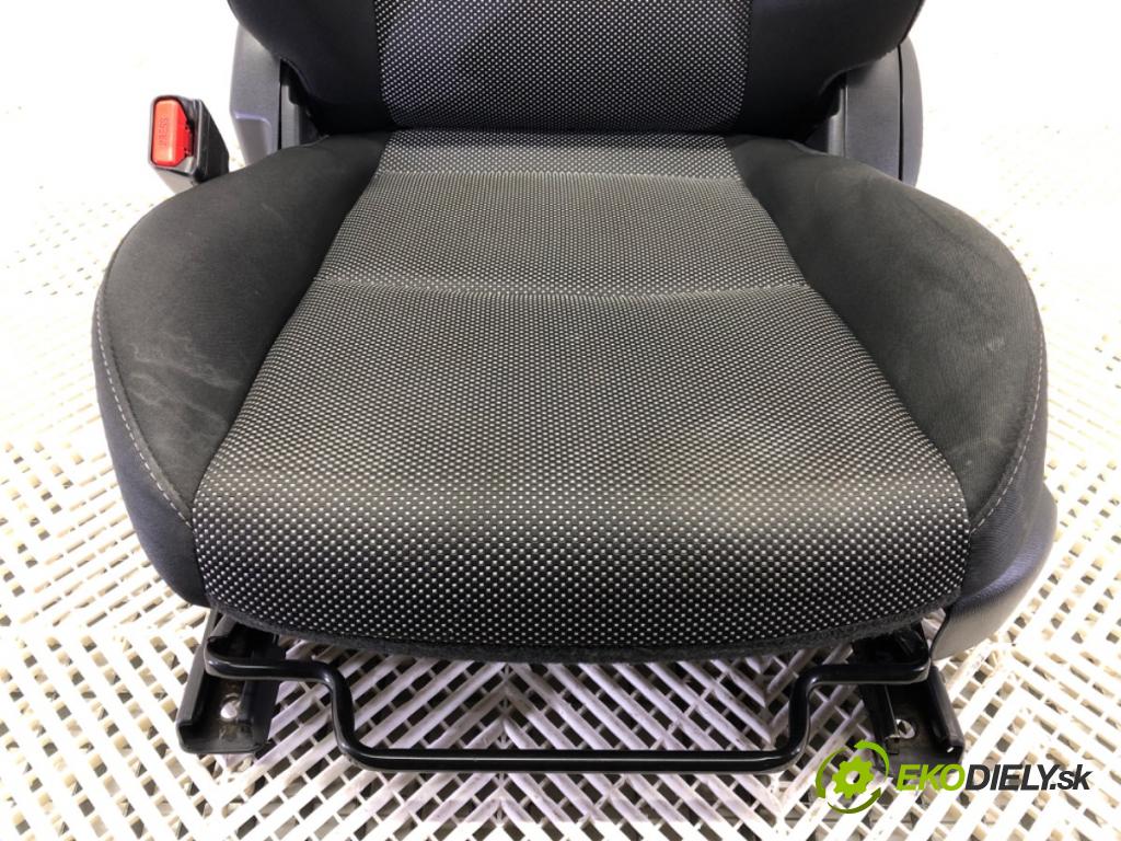 MAZDA 2 (DL, DJ) 2014 - 2022    1.5 SKYACTIV-G (DJLFS) 85 kW [115 KM] benzyna 2014 - 2022  Sedadlo ľavy predný