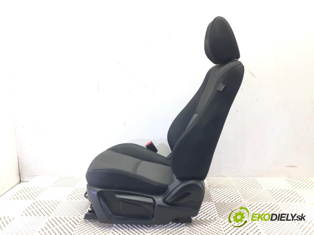 MAZDA 2 (DL, DJ) 2014 - 2022    1.5 SKYACTIV-G (DJLFS) 85 kW [115 KM] benzyna 2014 - 2022  Sedadlo ľavy predný