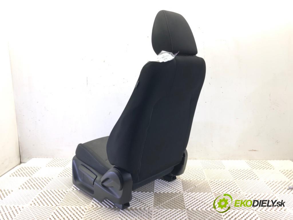 MAZDA 2 (DL, DJ) 2014 - 2022    1.5 SKYACTIV-G (DJLFS) 85 kW [115 KM] benzyna 2014 - 2022  Sedadlo ľavy predný