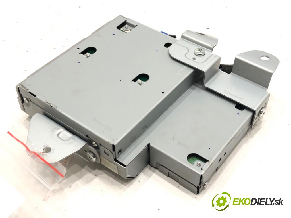 MAZDA 2 (DL, DJ) 2014 - 2022    1.5 SKYACTIV-G (DJLFS) 85 kW [115 KM] benzyna 2014 - 2022  RADIO Navigácia DM8K66DRX (Audio zariadenia)