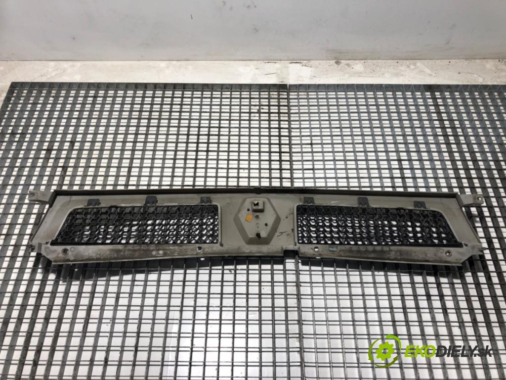 RENAULT MASTER II Autobus (JD) 1998 - 2022    2.2 dCI 90 66 kW [90 KM] olej napędowy 2000 - 2022  mřížka maska 8200233765 (Mřížky (masky) chladičů)