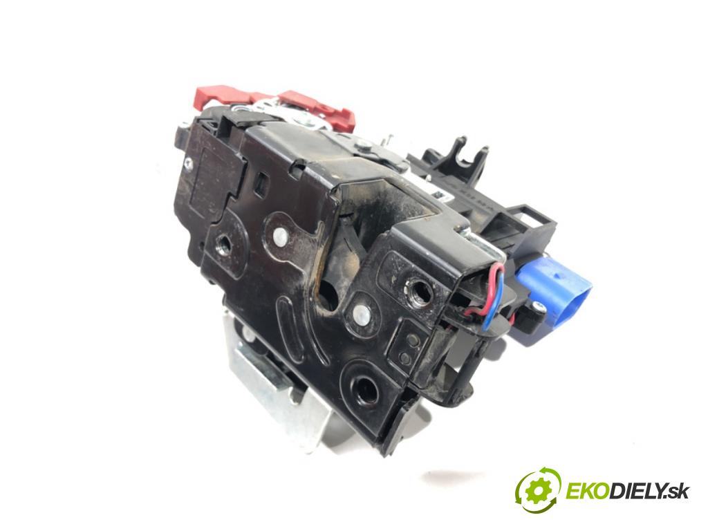 AUDI A3 (8P1) 2003 - 2013    1.6 75 kW [102 KM] benzyna 2003 - 2012  zámok dveře levý přední část