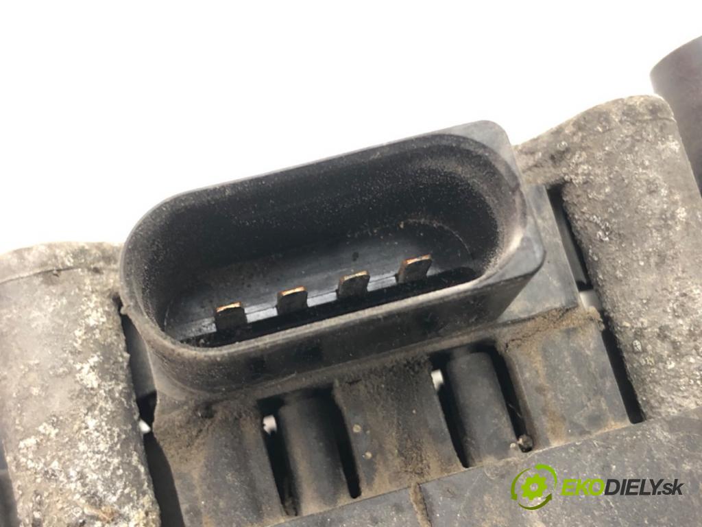 AUDI A3 (8P1) 2003 - 2013    1.6 75 kW [102 KM] benzyna 2003 - 2012  Cievka zapaľovacia 032905106B (Zapaľovacie cievky, moduly)