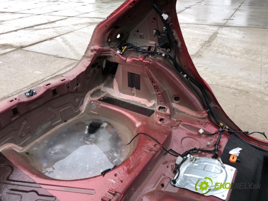 MAZDA 2 (DL, DJ) 2014 - 2022    1.5 SKYACTIV-G (DJLFS) 85 kW [115 KM] benzyna 2014 - 2022  KAROSERIA ČTVRŤÁK blatník zadní část levý pravý POŠTY: prahy střecha