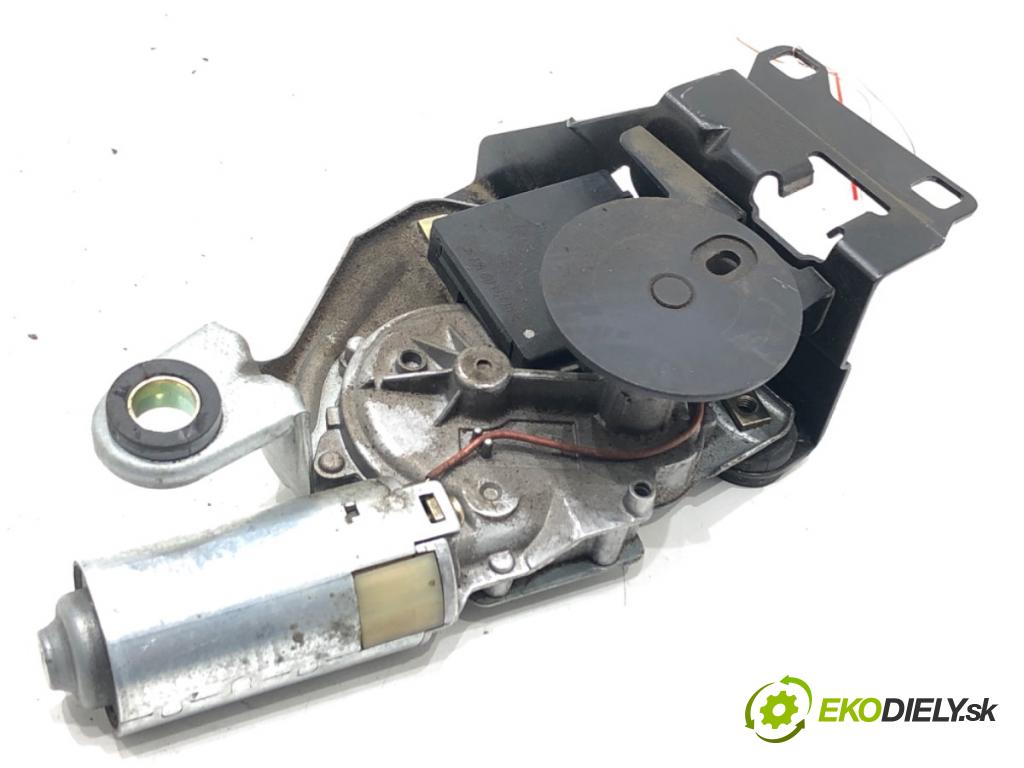 BMW 3 Touring (E46) 1999 - 2005    320 d 110 kW [150 KM] olej napędowy 2001 - 2005  motor stěračů zadní část 6925094