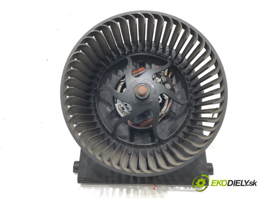 SEAT LEON (1M1) 1999 - 2006    1.6 16 V 77 kW [105 KM] benzyna 2000 - 2006  topení 1J1819021C