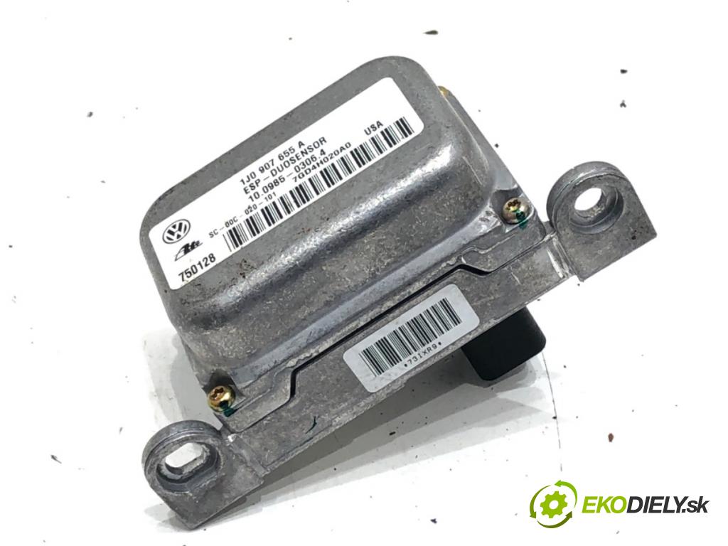 SEAT LEON (1M1) 1999 - 2006    1.6 16 V 77 kW [105 KM] benzyna 2000 - 2006  snímač ESP 1J1907637D