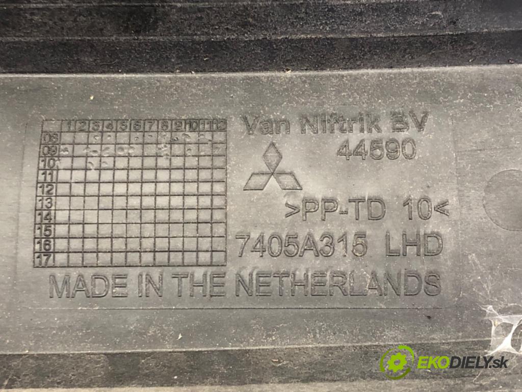 MITSUBISHI COLT VI (Z3_A, Z2_A) 2002 - 2012    1.3 70 kW [95 KM] benzyna 2004 - 2012  Torpédo, plast pod čelné okno 7405A315 (Torpéda)