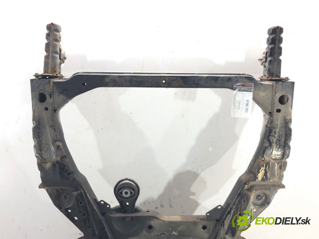 MERCEDES-BENZ VITO Skrzynia (W447) 2014 - 2022    111 CDI (447.601, 447.603, 447.605) 84 kW [114 KM] olej napędowy 2014 - 2022  výztuha pod motor  (Výztuhy přední)