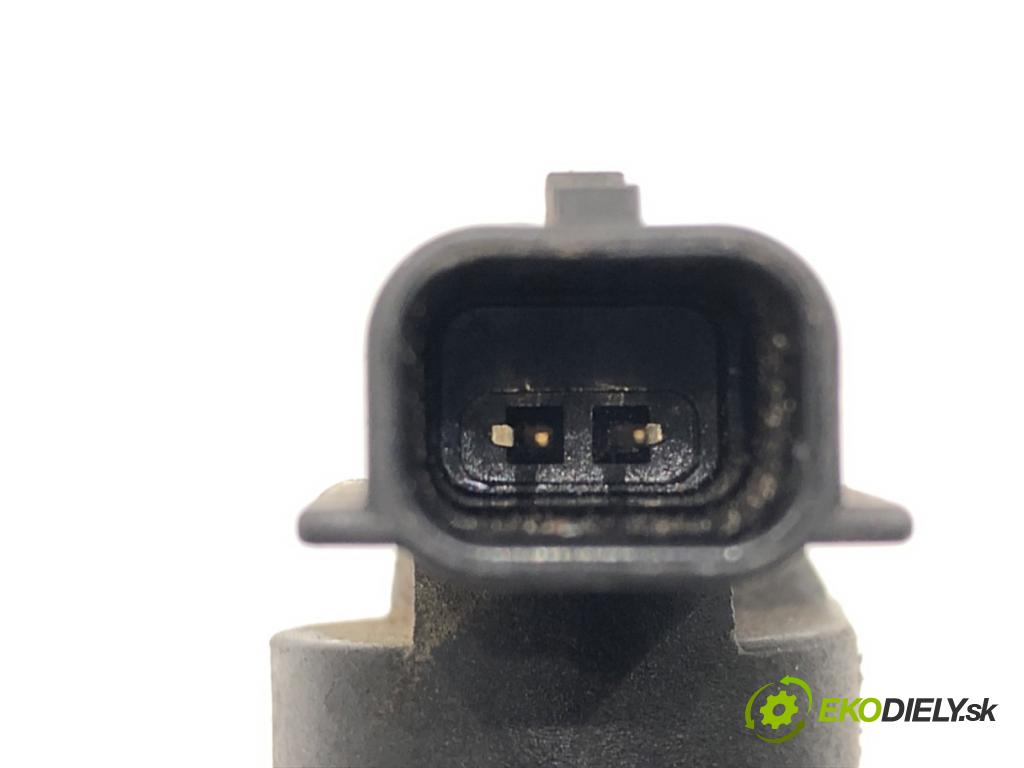 MERCEDES-BENZ VITO Skrzynia (W447) 2014 - 2022    111 CDI (447.601, 447.603, 447.605) 84 kW [114 KM] olej napędowy 2014 - 2022  snímač pozice hřídele klikového 8200885209A (Snímače polohy kliky, vačky)