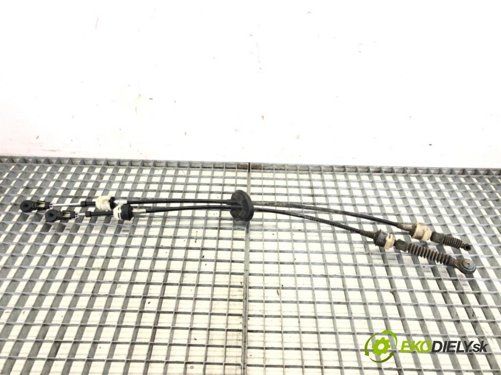 MERCEDES-BENZ VITO Skrzynia (W447) 2014 - 2022    111 CDI (447.601, 447.603, 447.605) 84 kW [114 KM] olej napędowy 2014 - 2022  Lanká A4472601651 (Rýchlostné páky / kulisy)