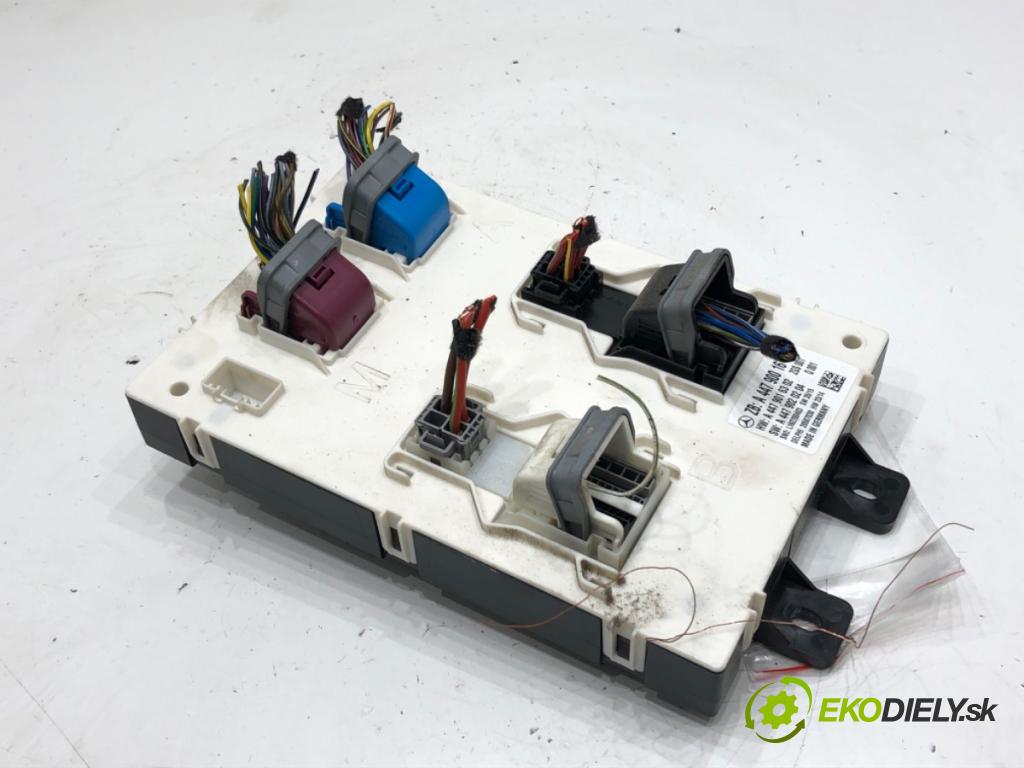 MERCEDES-BENZ VITO Skrzynia (W447) 2014 - 2022    111 CDI (447.601, 447.603, 447.605) 84 kW [114 KM] olej napędowy 2014 - 2022  modul BSI A4479001607 (Pojistkové skříňky)