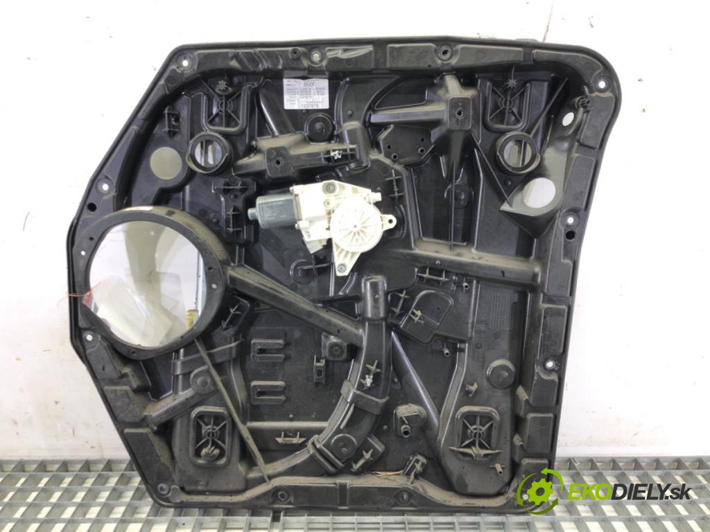MERCEDES-BENZ VITO Skrzynia (W447) 2014 - 2022    111 CDI (447.601, 447.603, 447.605) 84 kW [114 KM] olej napędowy 2014 - 2022  mechanismus okna pravý přední část A4479063600