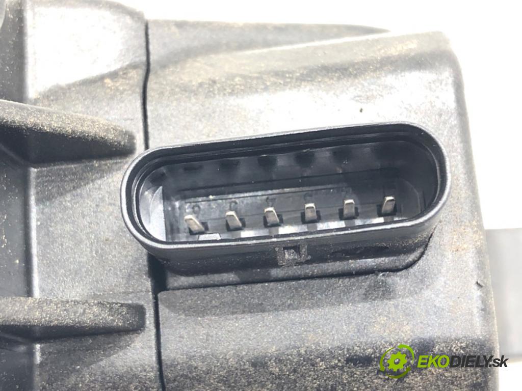 MERCEDES-BENZ VITO Skrzynia (W447) 2014 - 2022    111 CDI (447.601, 447.603, 447.605) 84 kW [114 KM] olej napędowy 2014 - 2022  Potenciometer plynu A4473000100 (Pedále)