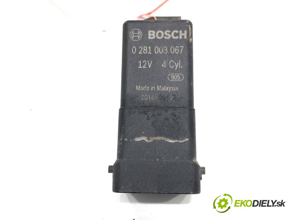 MERCEDES-BENZ VITO Skrzynia (W447) 2014 - 2022    111 CDI (447.601, 447.603, 447.605) 84 kW [114 KM] olej napędowy 2014 - 2022  relé sviečok žhavenia A6229000400 (Relé)