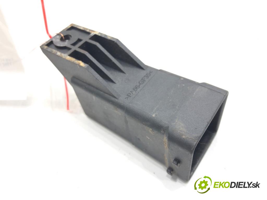 MERCEDES-BENZ VITO Skrzynia (W447) 2014 - 2022    111 CDI (447.601, 447.603, 447.605) 84 kW [114 KM] olej napędowy 2014 - 2022  relé sviečok žhavenia A6229000400 (Relé)