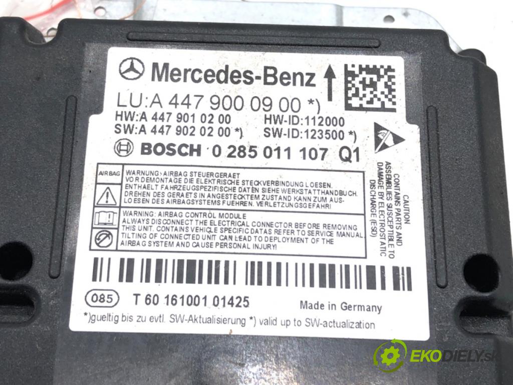 MERCEDES-BENZ VITO Skrzynia (W447) 2014 - 2022    111 CDI (447.601, 447.603, 447.605) 84 kW [114 KM] olej napędowy 2014 - 2022  senzor airbag A4479000900 (Snímače)