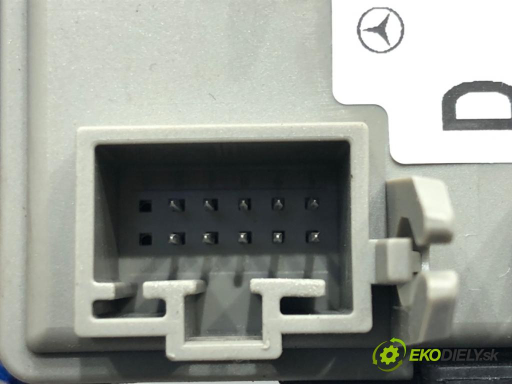 MERCEDES-BENZ VITO Skrzynia (W447) 2014 - 2022    111 CDI (447.601, 447.603, 447.605) 84 kW [114 KM] olej napędowy 2014 - 2022  spinačka A4479007306 (Spínacie skrinky a kľúče)