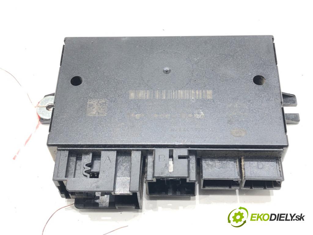 MERCEDES-BENZ VITO Skrzynia (W447) 2014 - 2022    111 CDI (447.601, 447.603, 447.605) 84 kW [114 KM] olej napędowy 2014 - 2022  Modul ťažného oka A4479004105 (Ostatné)