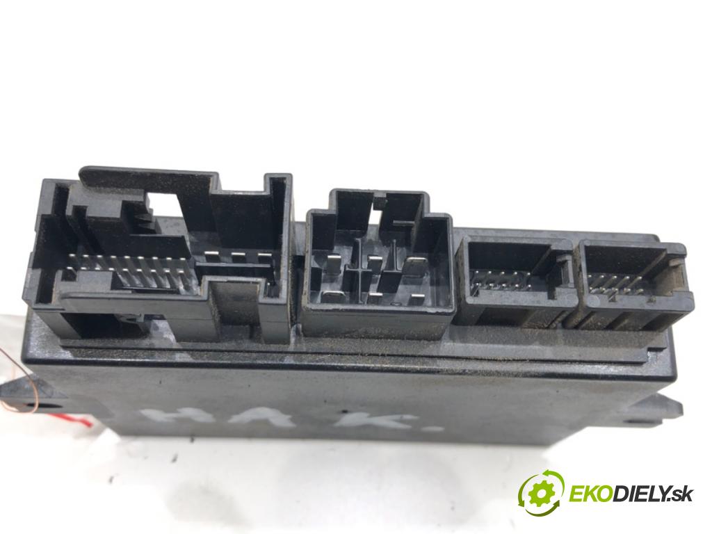 MERCEDES-BENZ VITO Skrzynia (W447) 2014 - 2022    111 CDI (447.601, 447.603, 447.605) 84 kW [114 KM] olej napędowy 2014 - 2022  Modul ťažného oka A4479004105 (Ostatné)